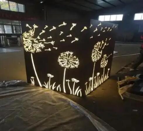 叉河镇耐候钢灯箱